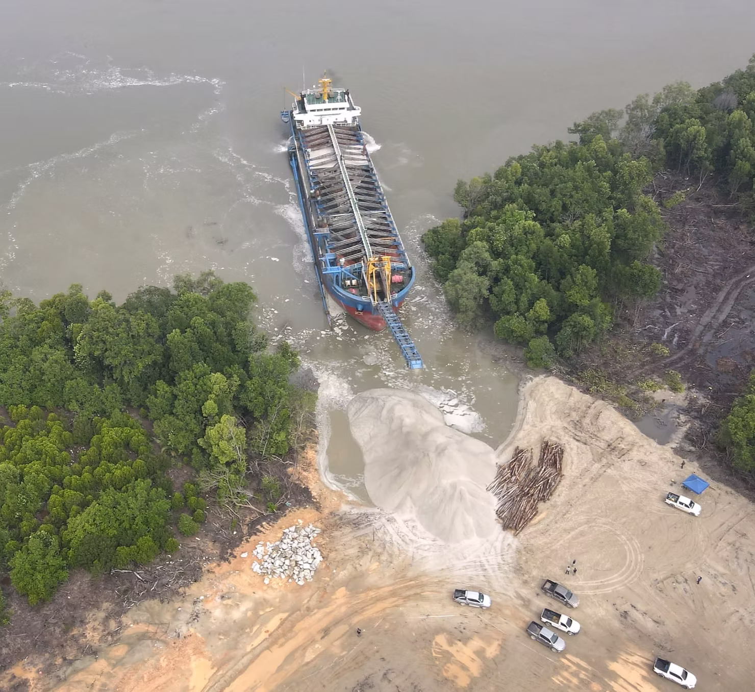 Aerial view of FC Marine sand dredging vessel operations showing efficient sand extraction and transportation